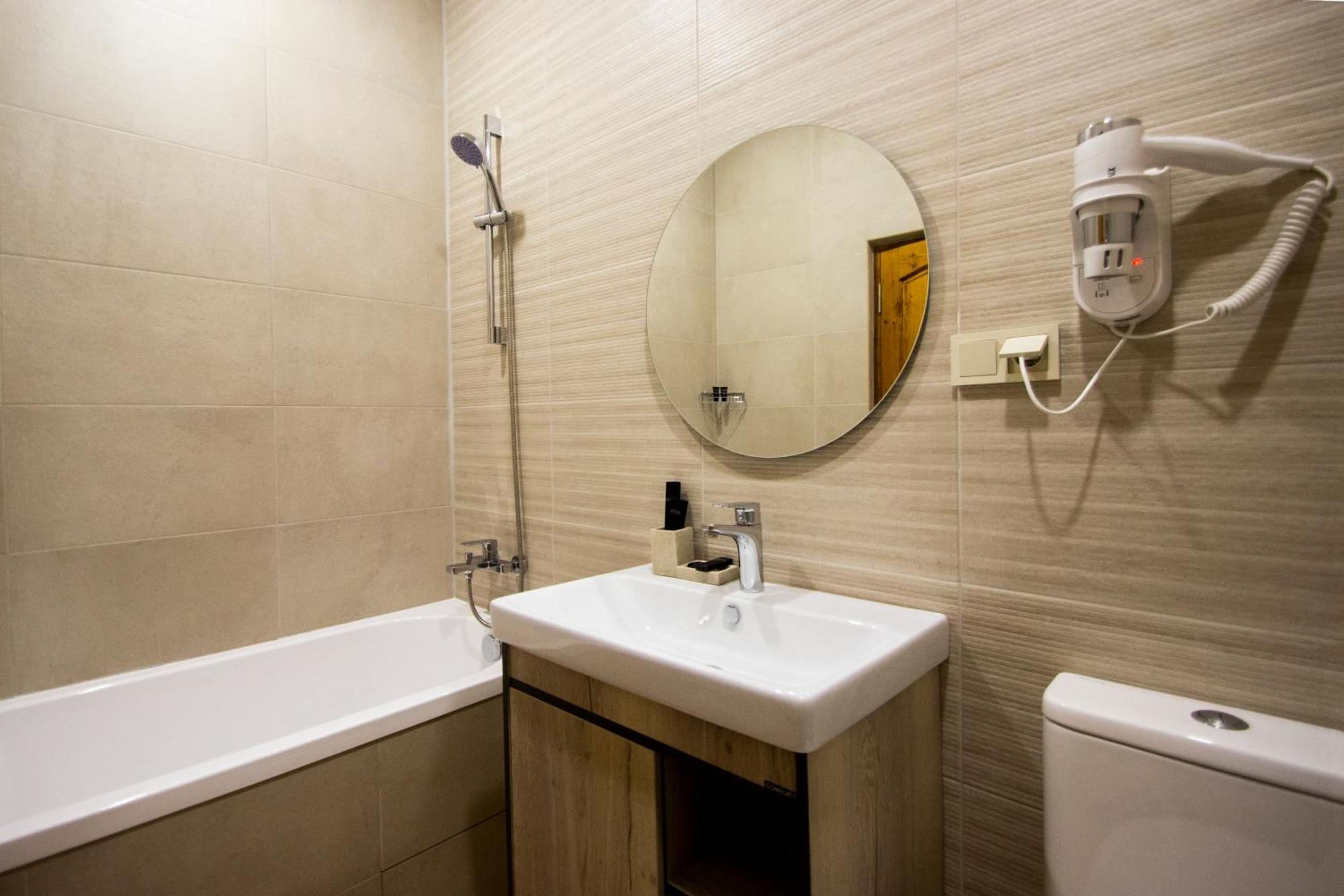 Kuma Hotel 久姆里 外观 照片