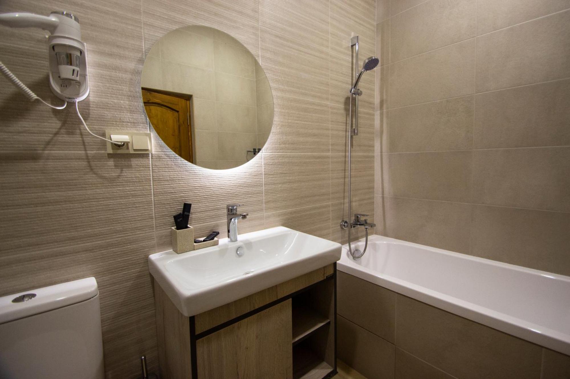 Kuma Hotel 久姆里 外观 照片